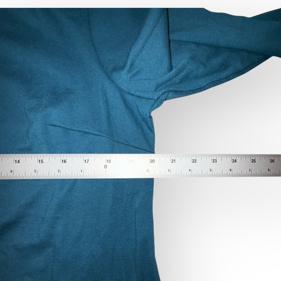 NWT LANE BRYANT Mockneck Tee with Cutout Blouse - 14/16 Legion Blue - Picture 13 of 14